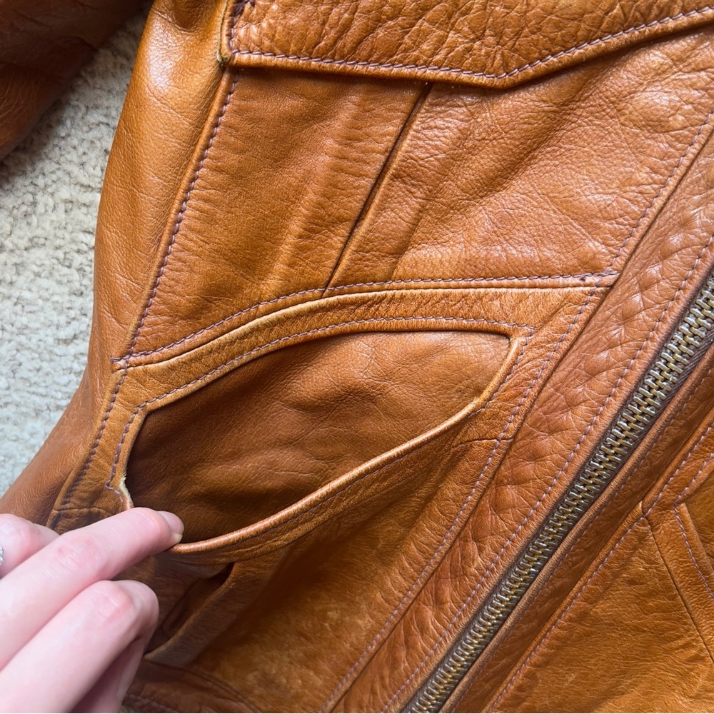 East West Musical Instruments Vintage 1970’s Tan leather Jacket Suede Interior L - Picture 6 of 13